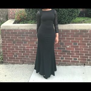 Calvin Klein - Formal black dress
